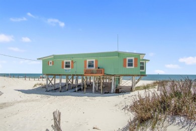 Beach Home For Sale in Gulf Shores, Alabama