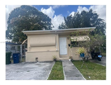 Beach Townhome/Townhouse For Sale in Hallandale Beach, Florida