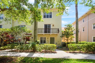 Beach Townhome/Townhouse For Sale in Jupiter, Florida