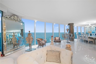 Beach Condo For Sale in Hollywood, Florida