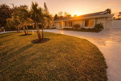 Beach Home For Sale in Sarasota, Florida