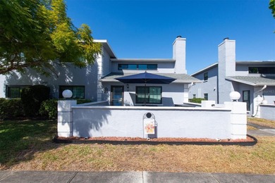 Beach Townhome/Townhouse For Sale in St. Petersburg, Florida