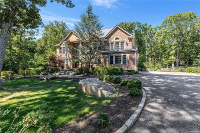 Beach Home For Sale in Southold, New York