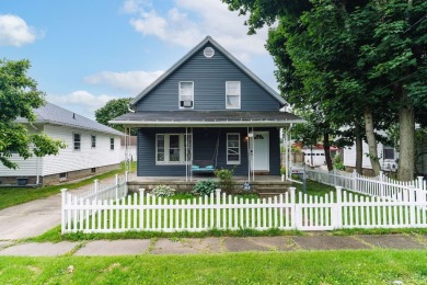 Beach Home For Sale in Lake City, Pennsylvania