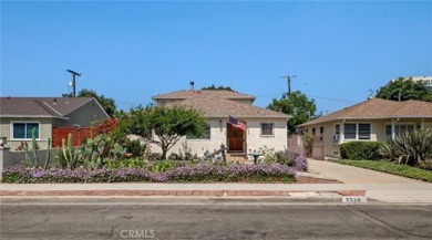 Beach Home Sale Pending in Santa Monica, California