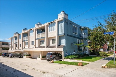 Beach Townhome/Townhouse For Sale in San Pedro, California