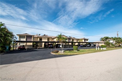 Beach Condo For Sale in Cape Coral, Florida