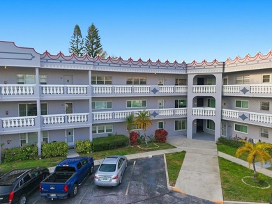 Beach Condo For Sale in Clearwater, Florida