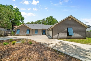 Beach Home For Sale in Shalimar, Florida