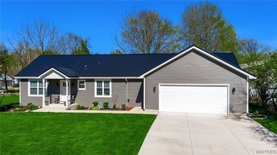 Beach Home For Sale in Clarence, New York