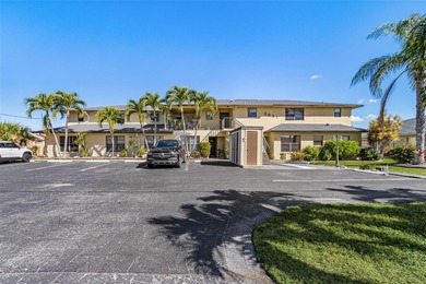 Beach Condo For Sale in Cape Coral, Florida