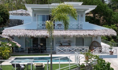 Beach Townhome/Townhouse For Sale in Samara,