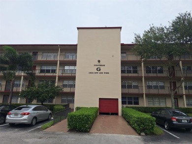 Beach Condo Sale Pending in Pembroke Pines, Florida