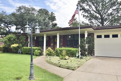 Beach Home For Sale in Shalimar, Florida