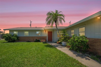 Beach Home Sale Pending in Sarasota, Florida