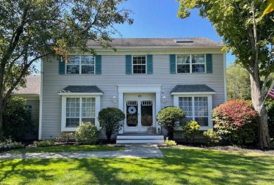 Beach Home For Sale in Baiting Hollow, New York