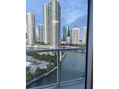 Beach Condo For Sale in Miami, Florida