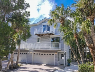 Beach Condo For Sale in Holmes Beach, Florida