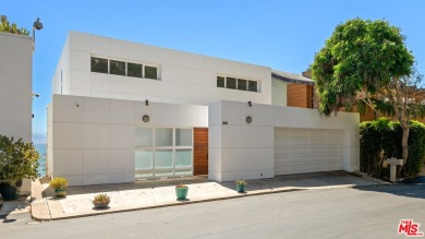 Beach Home For Sale in Malibu, California