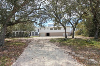 Beach Home For Sale in Gulf Shores, Alabama