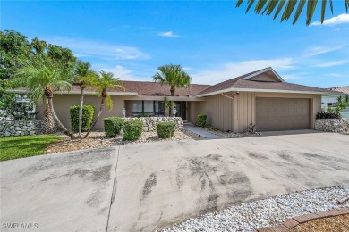 Beach Home For Sale in Fort Myers, Florida