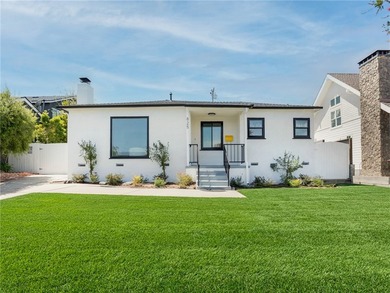 Beach Home For Sale in El Segundo, California