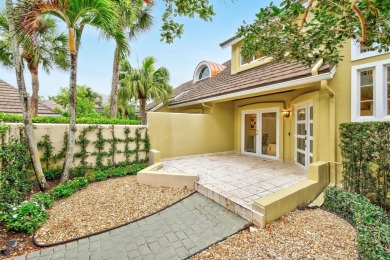 Beach Townhome/Townhouse For Sale in Wellington, Florida