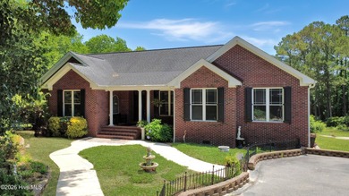 Beach Home For Sale in Hubert, North Carolina