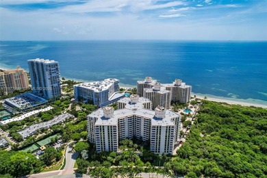 Beach Condo For Sale in Key Biscayne, Florida