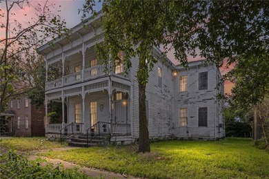 Home For Sale in Mobile image photo picture