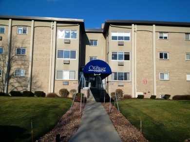 Beach Condo For Sale in Irondequoit, New York