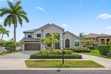 Beach Home For Sale in Boca Raton, Florida