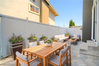 Beach Townhome/Townhouse For Sale in Redondo Beach, California