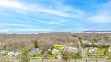 Beach Home For Sale in East Marion, New York