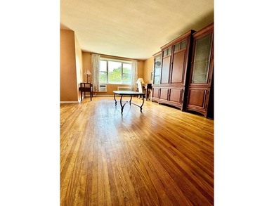 Beach Home Sale Pending in Bronx, New York