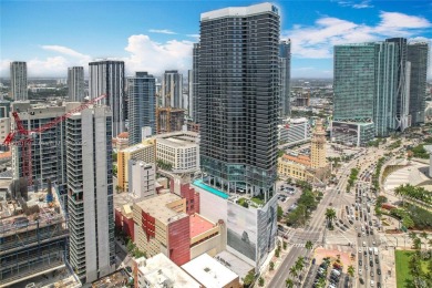 Beach Condo For Sale in Miami, Florida