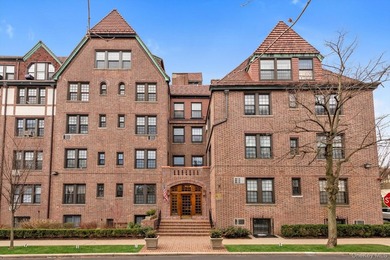 Beach Home For Sale in Forest Hills, New York