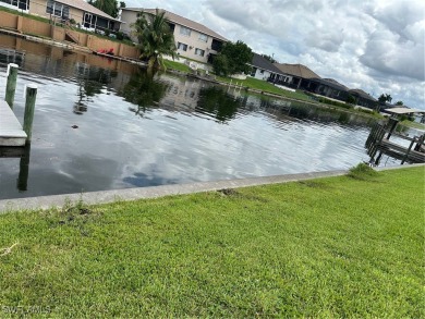 Beach Lot For Sale in Cape Coral, Florida