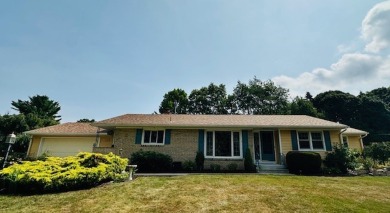 Beach Home Sale Pending in Fairview, Pennsylvania