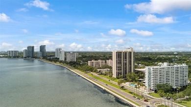 Beach Condo For Sale in Tampa, Florida