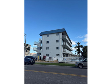 Beach Condo For Sale in Clearwater Beach, Florida