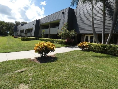 Beach Condo For Sale in Palm Harbor, Florida