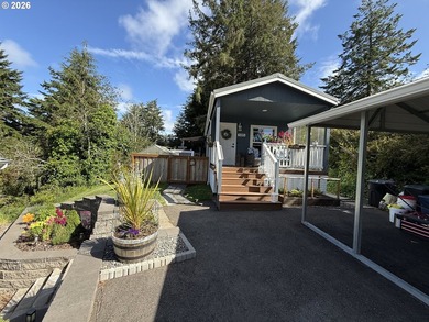 Beach Home For Sale in Coos Bay, Oregon