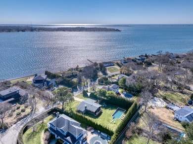 Beach Home For Sale in Hampton Bays, New York