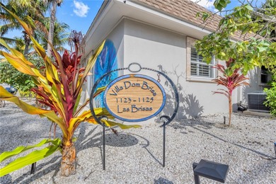 Beach Townhome/Townhouse For Sale in Sarasota, Florida