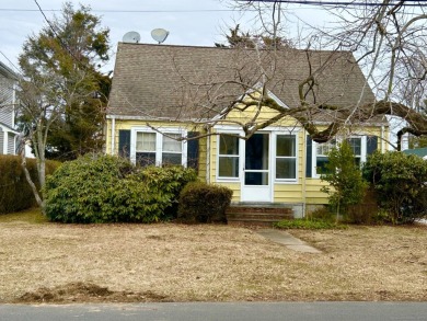Beach Home Sale Pending in Fairfield, Connecticut