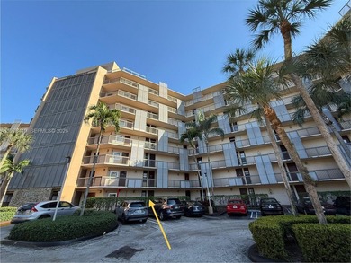 Beach Condo For Sale in Aventura, Florida