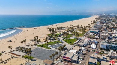 Beach Home For Sale in Venice, California