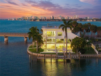 Beach Home For Sale in Sarasota, Florida