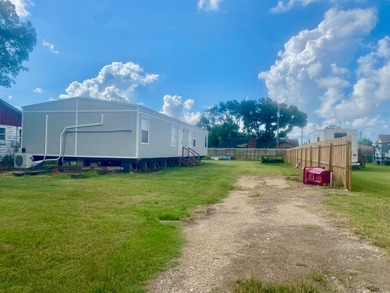 Beach Townhome/Townhouse For Sale in Matagorda, Texas